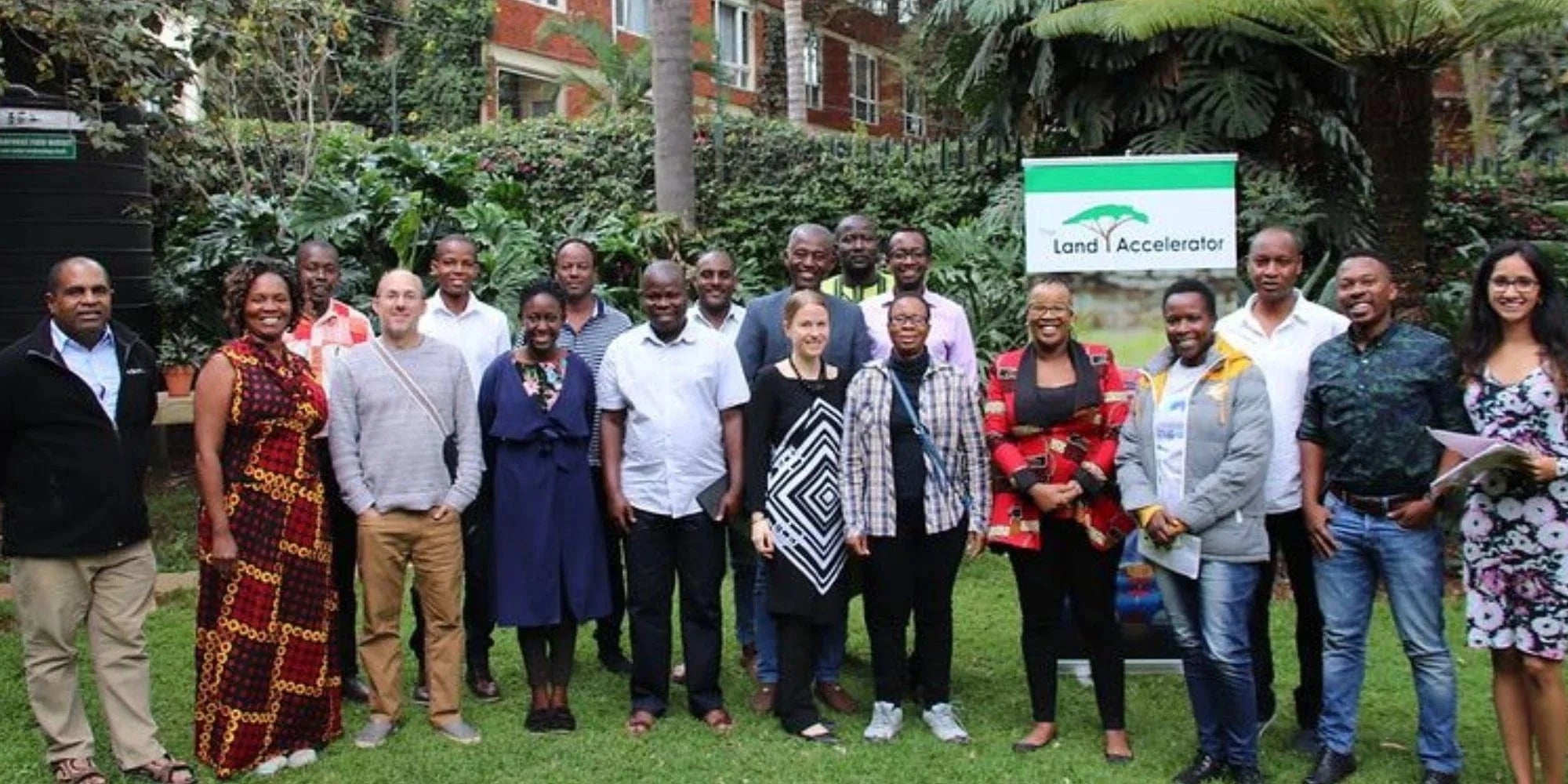 land accelerator group photo