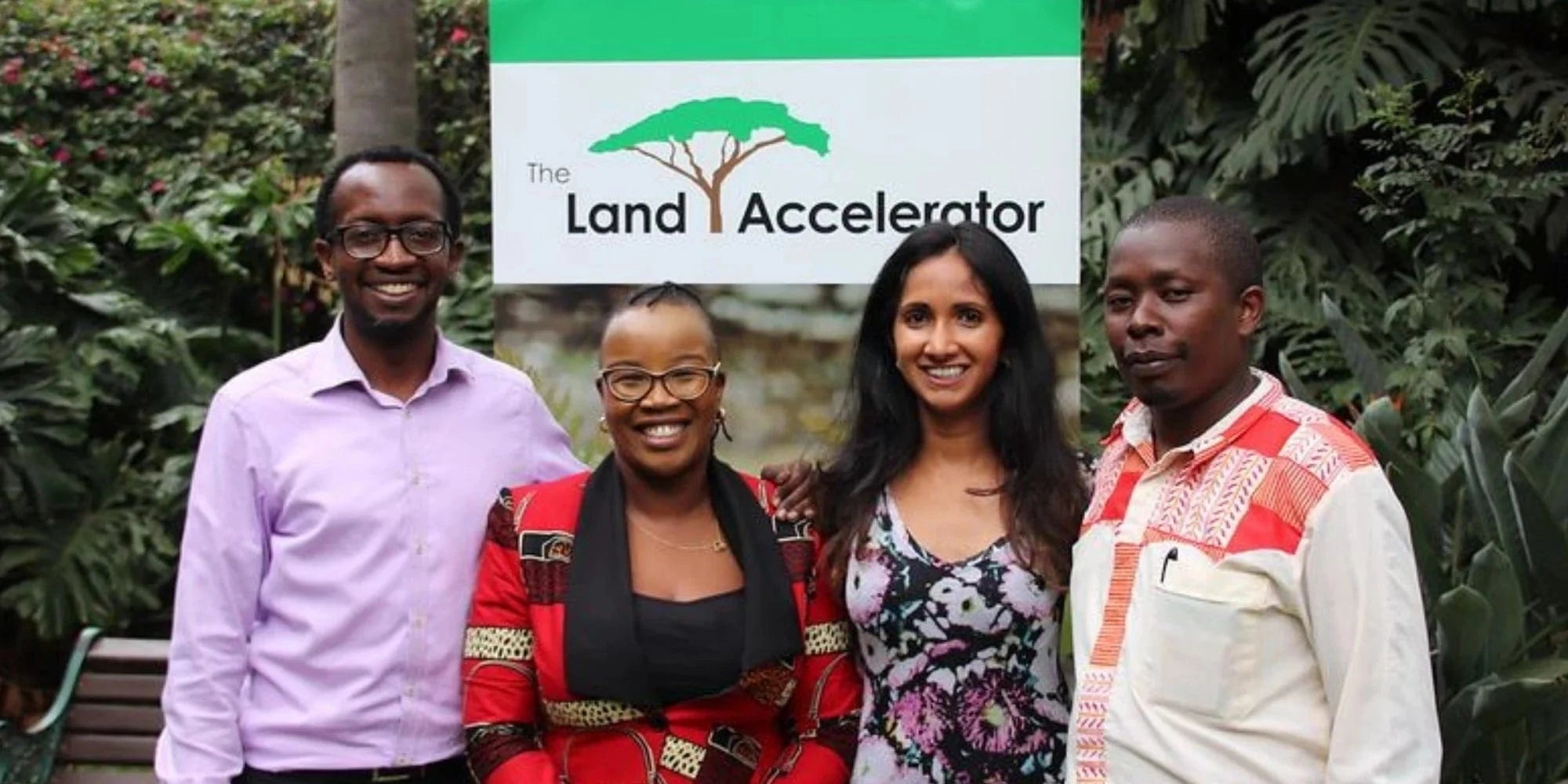 land accelerator group photo 2