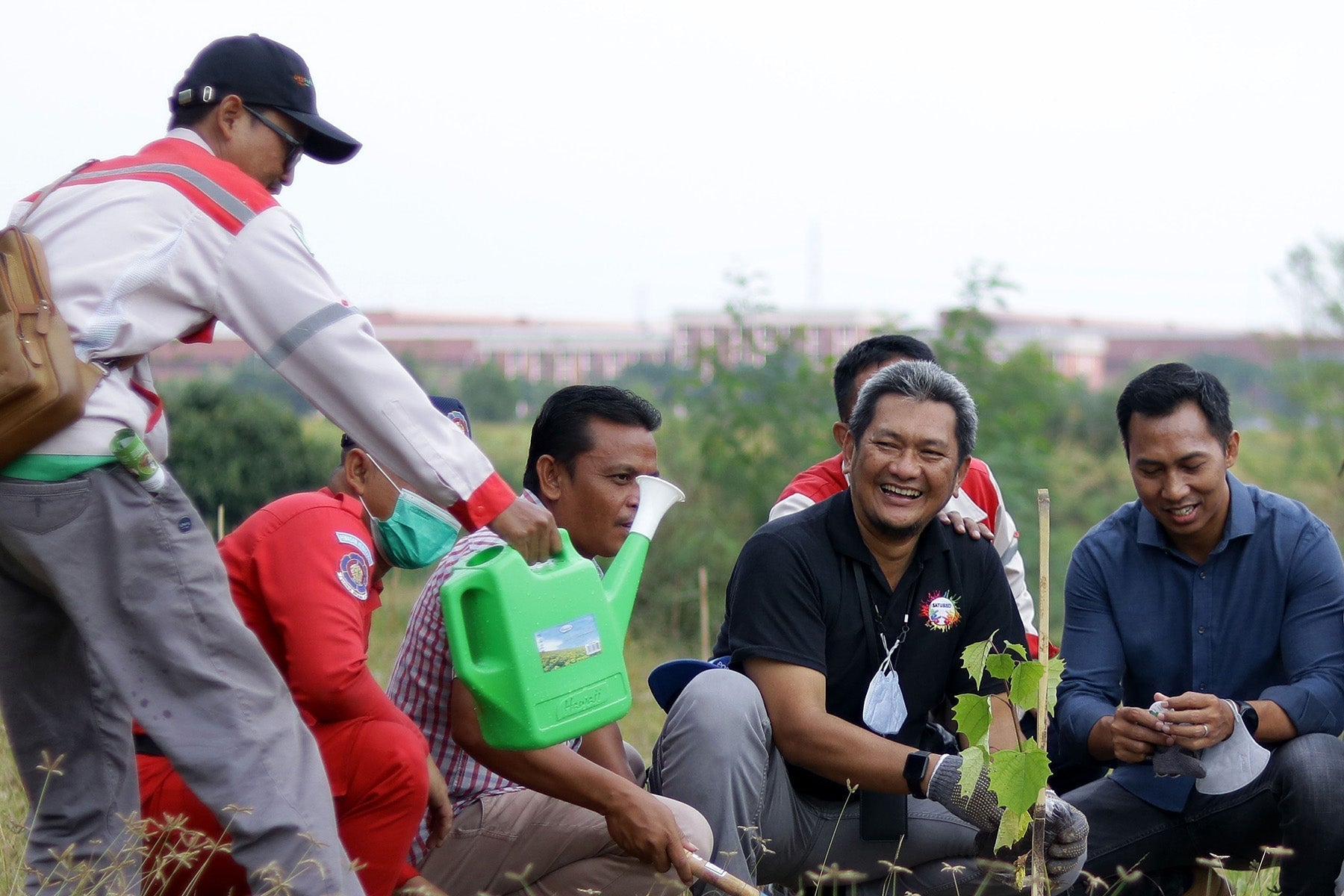 planting trees happy